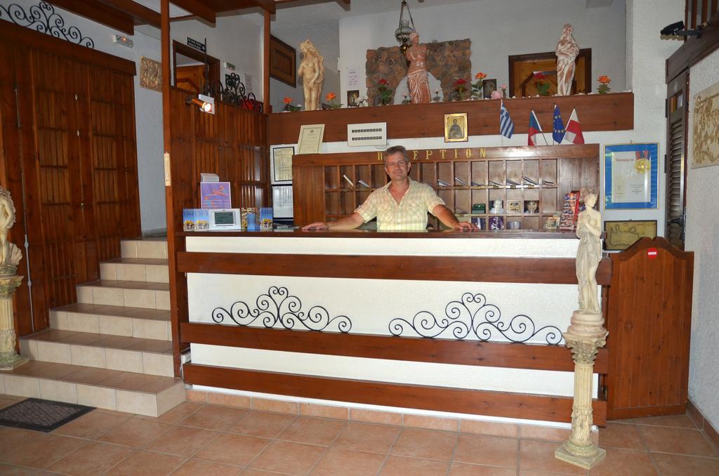 Alkion Hotel Stalos Ngoại thất bức ảnh